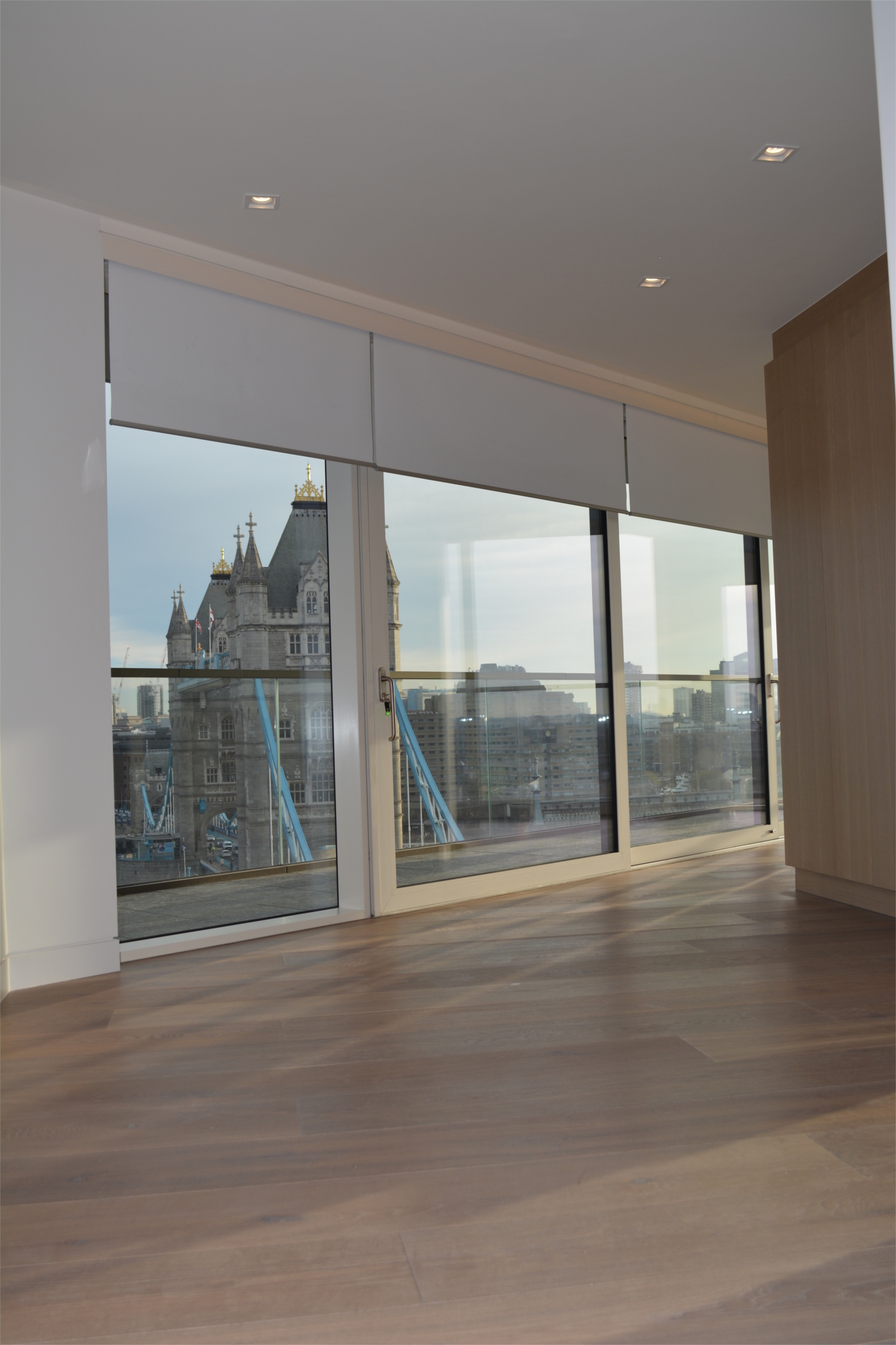 One-tower-bridge-portrait-view