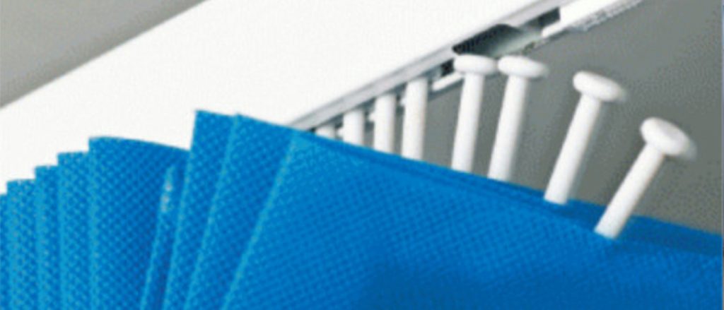 disposable curtain close