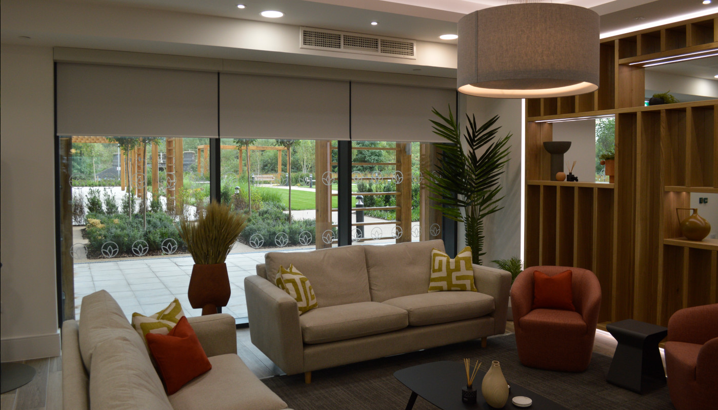 Mayfield-retirement-Lounge-sofa